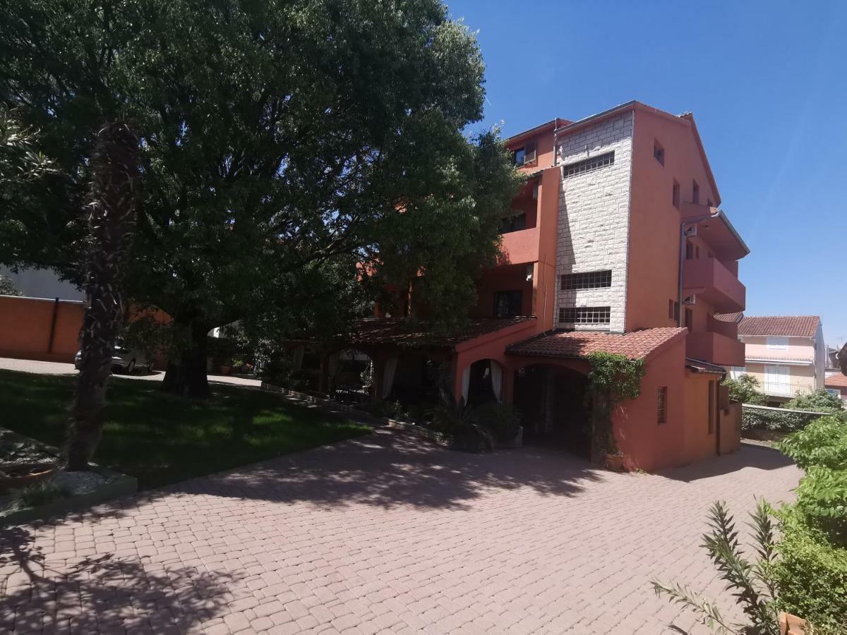 Villa Maimare Biograd Na Moru Luaran gambar